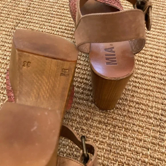 MIA Anthropologie wooden leather platform sandals heels - Picture 6 of 6